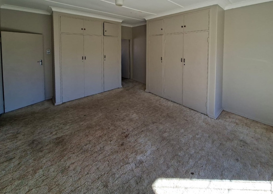 To Let 3 Bedroom Property for Rent in Songloed North West